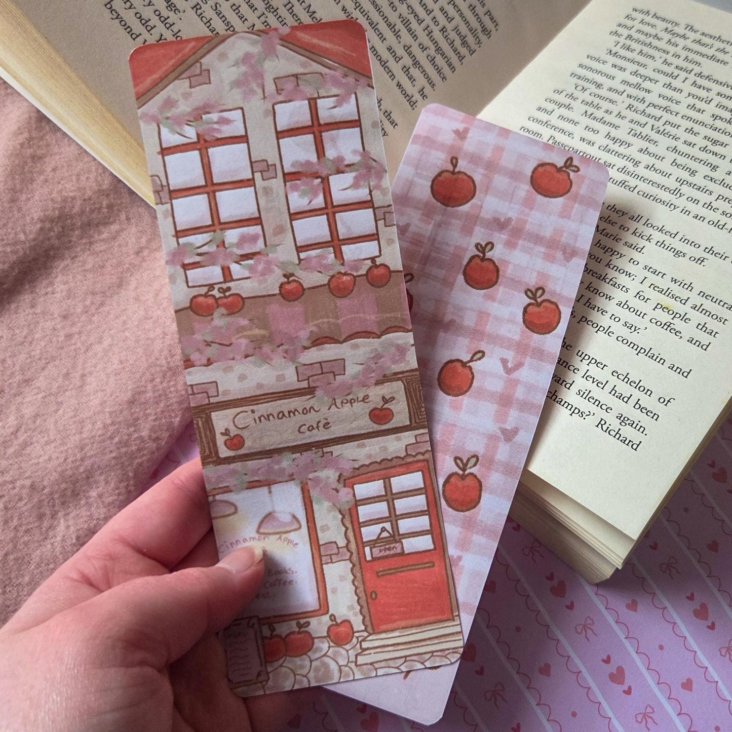 Cinnamon Apple Café Double-sided bookmark